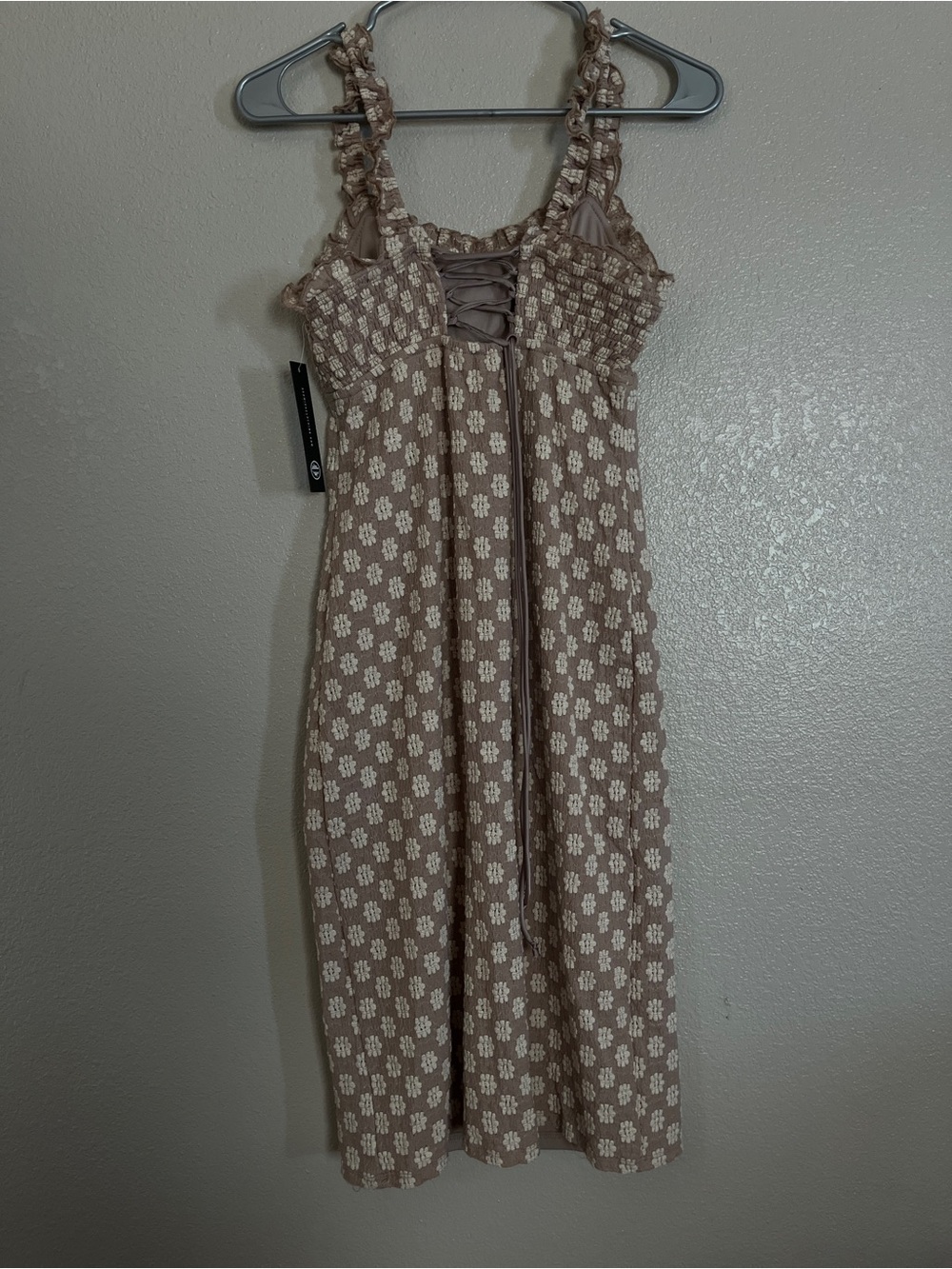 NWT Floral Smocked Midi Dress in Dusty Rose - Picture 5 of 8